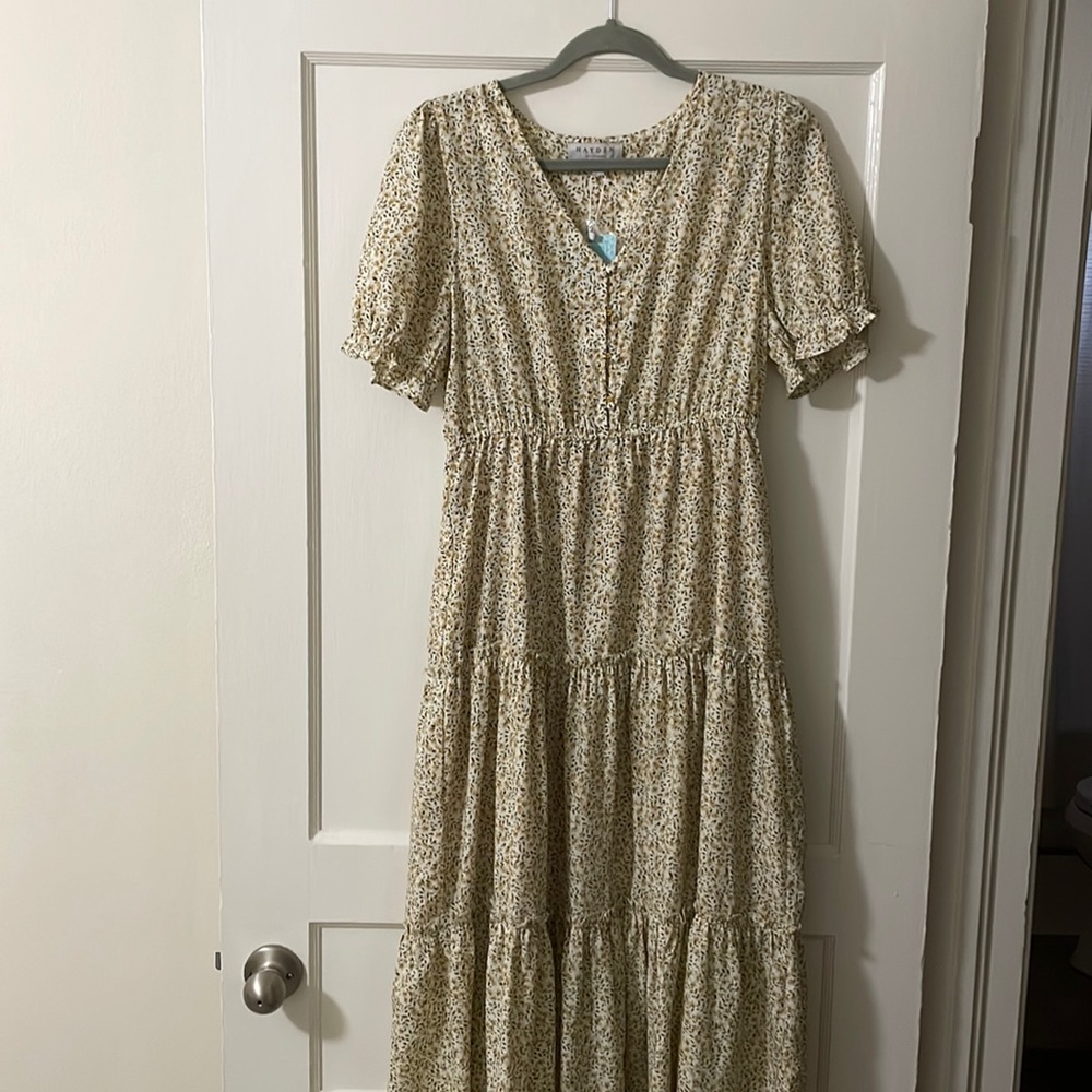 Woman’s Hayden Los Angeles Medium Dress